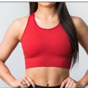 Alphalete Vault Bra - Formula Red